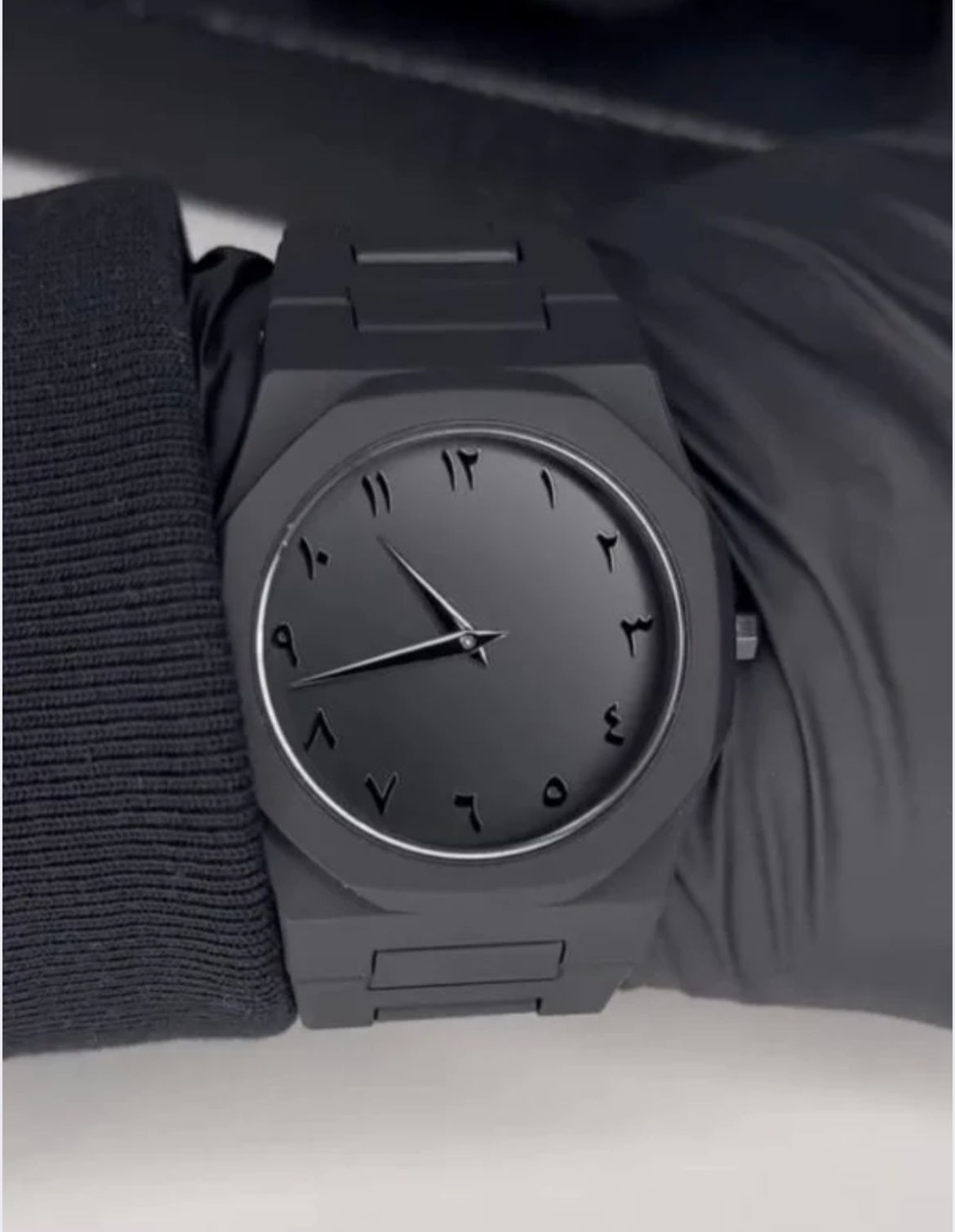 Aura Quartz Analog Wrist Watch – Lightweight Premium Design for Men & Boys