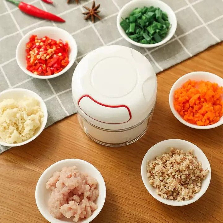 Mini Speedy Chopper – Manual Hand Pull Garlic Slicer for Vegetables, Fruits & Meat