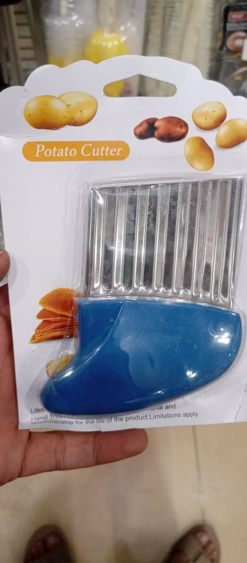 French Fry Crinkle Cutter – Stainless Steel Wavy Slicer Knife for Potatoes, Vegetables & Fruits